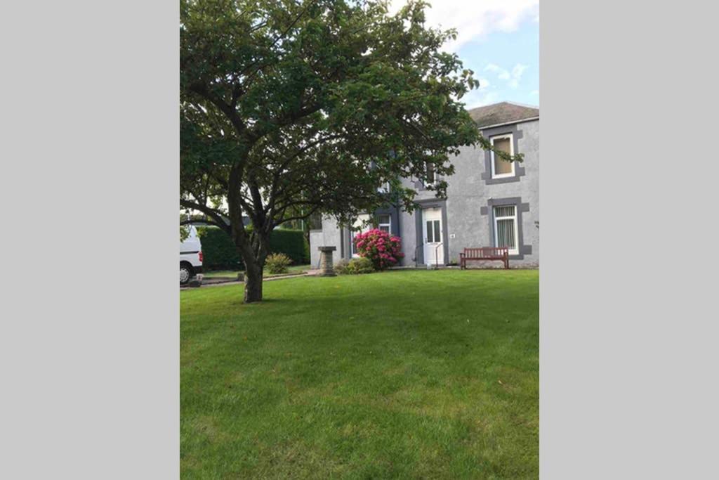 1 Catherines * Perth